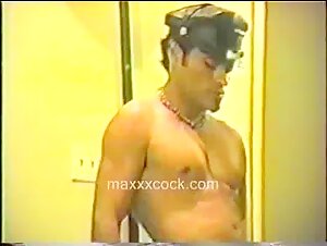 guy sucks on Giant Cock!