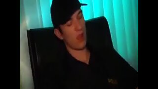 Thumb 9