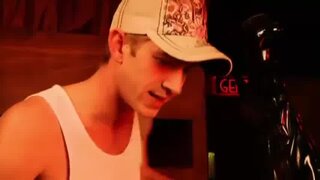 Thumb 10