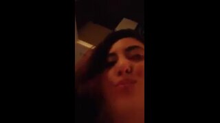 Thumb 9