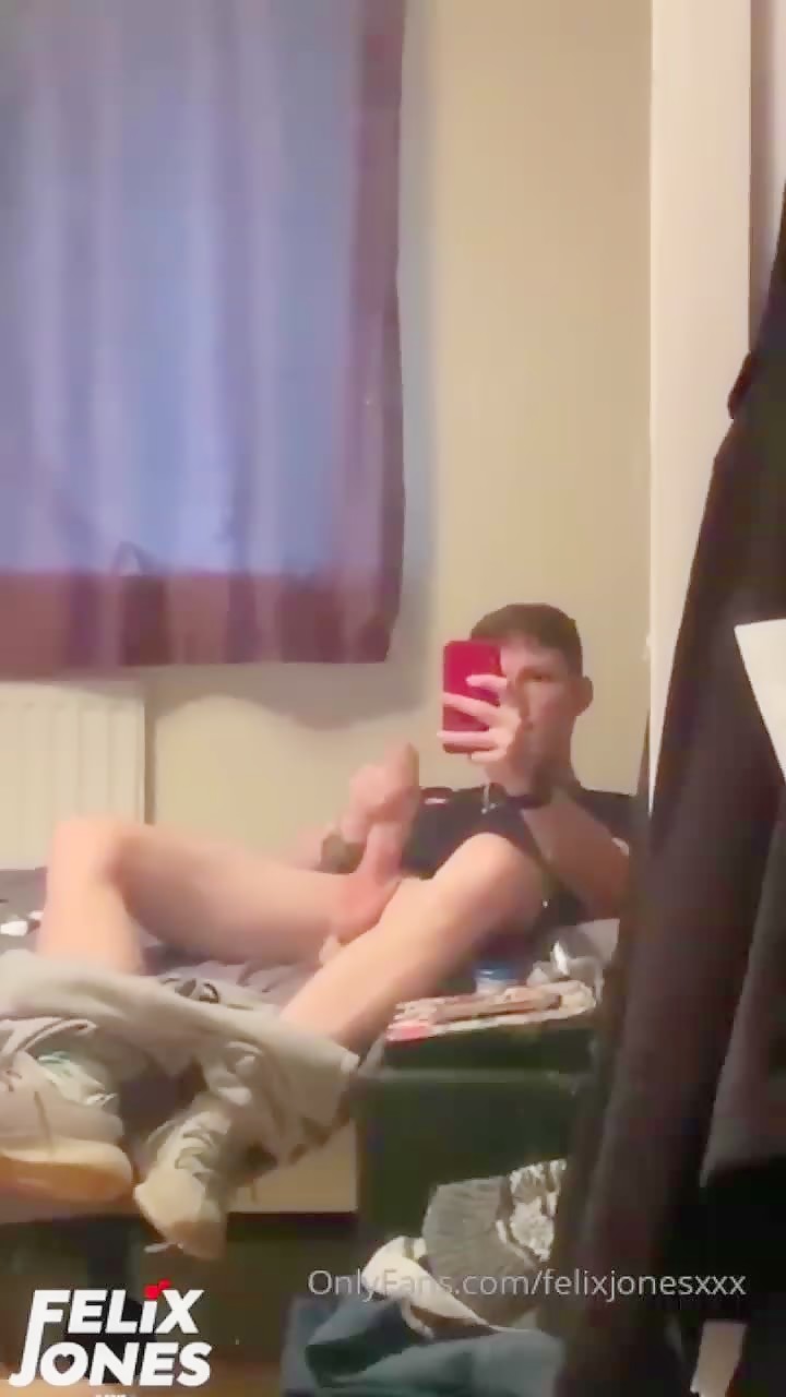 FELIX JONES PLAYS WITH HIS THICK UNCUT (No Cum Shots)