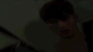 Thumb 10