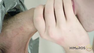 Thumb 4