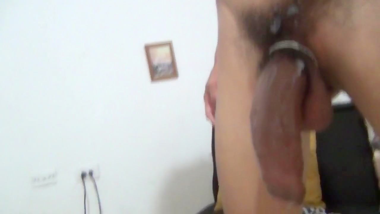 Massive selfsucker shoots a massive load