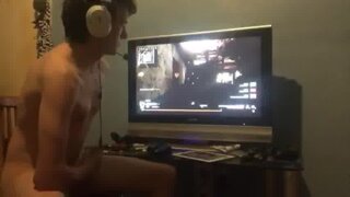 uncut gamer guy jacks off during game
