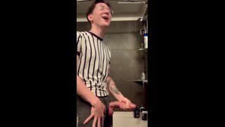 Thumb 9