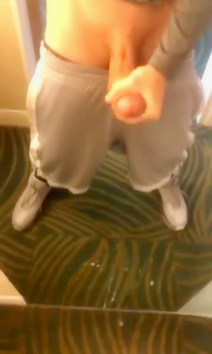 DaddyJm Cums on Mirror