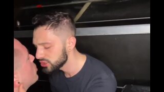 Thumb 10