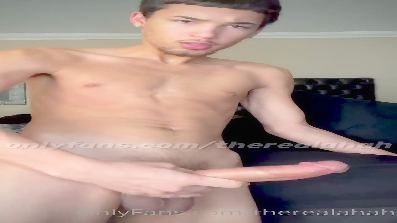 TheRealAhAh jerking his big dick til he cums