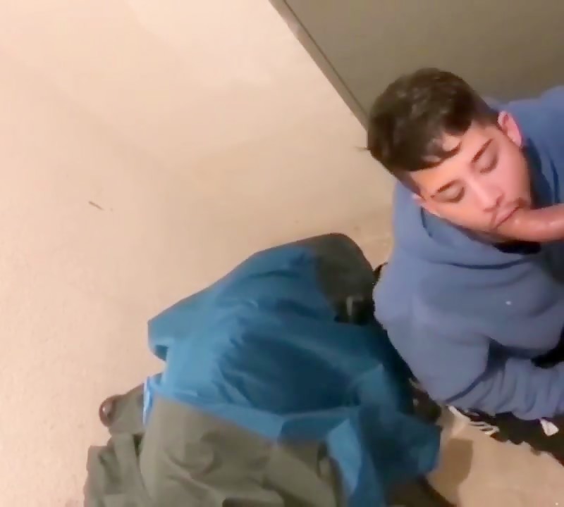 Huge dick suck in the cut