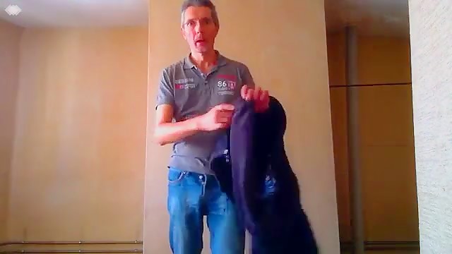 j'arrache mon slip pour me branler