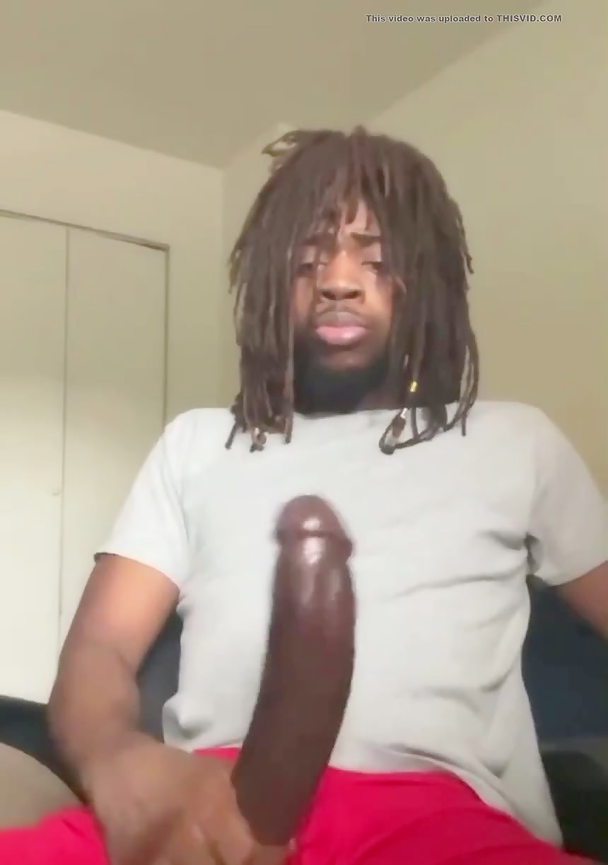 Glotripod waves monster around