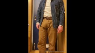 Girthy BEERCAN Dad shows off his HUGE THICK COCK