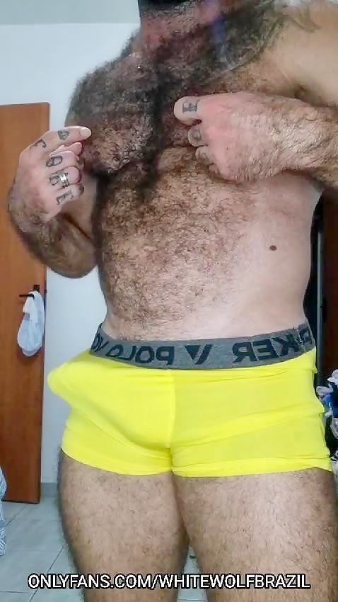 Hairy thick dude wanking and smoking