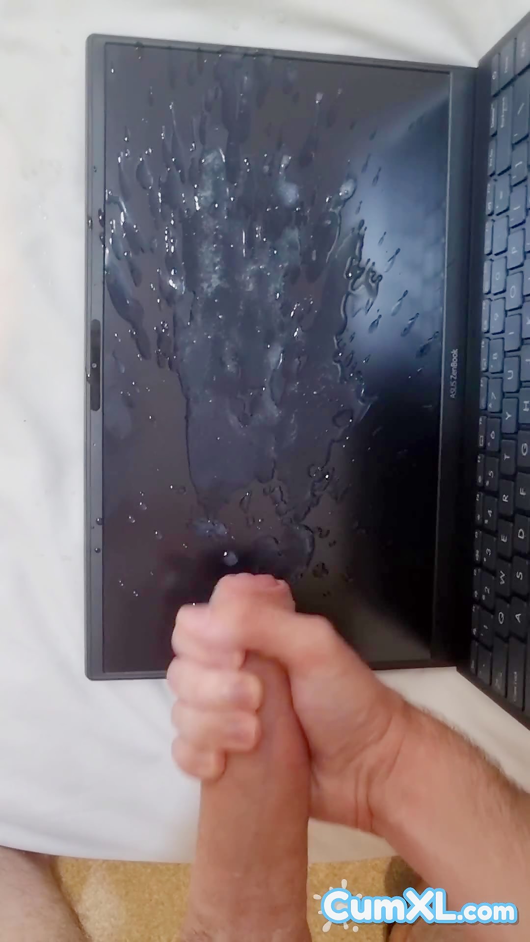 How to destroy a laptop