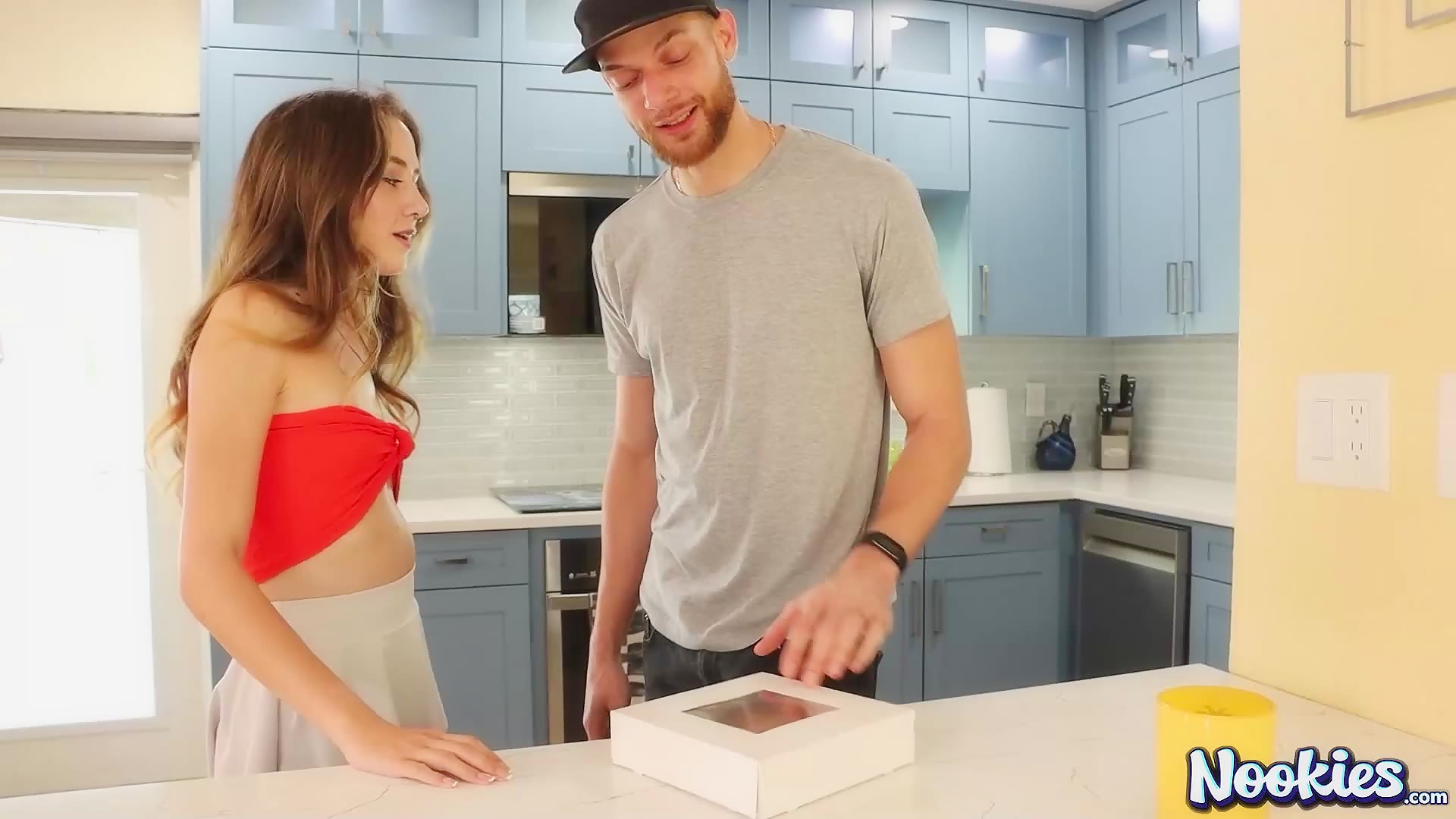 NOOKIES Daisy Fox Glazed Donut