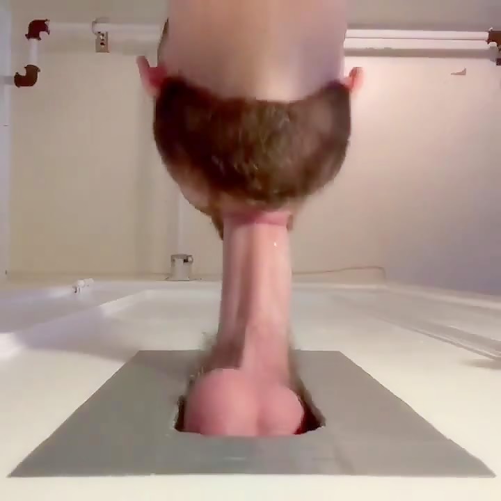 sucking bwc at gloryhole (no cum)