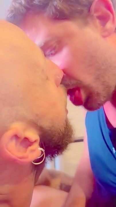 After a BJ, Hung Dude Fucks & Breeds His Bro