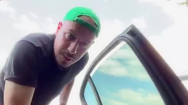 Thumb 16