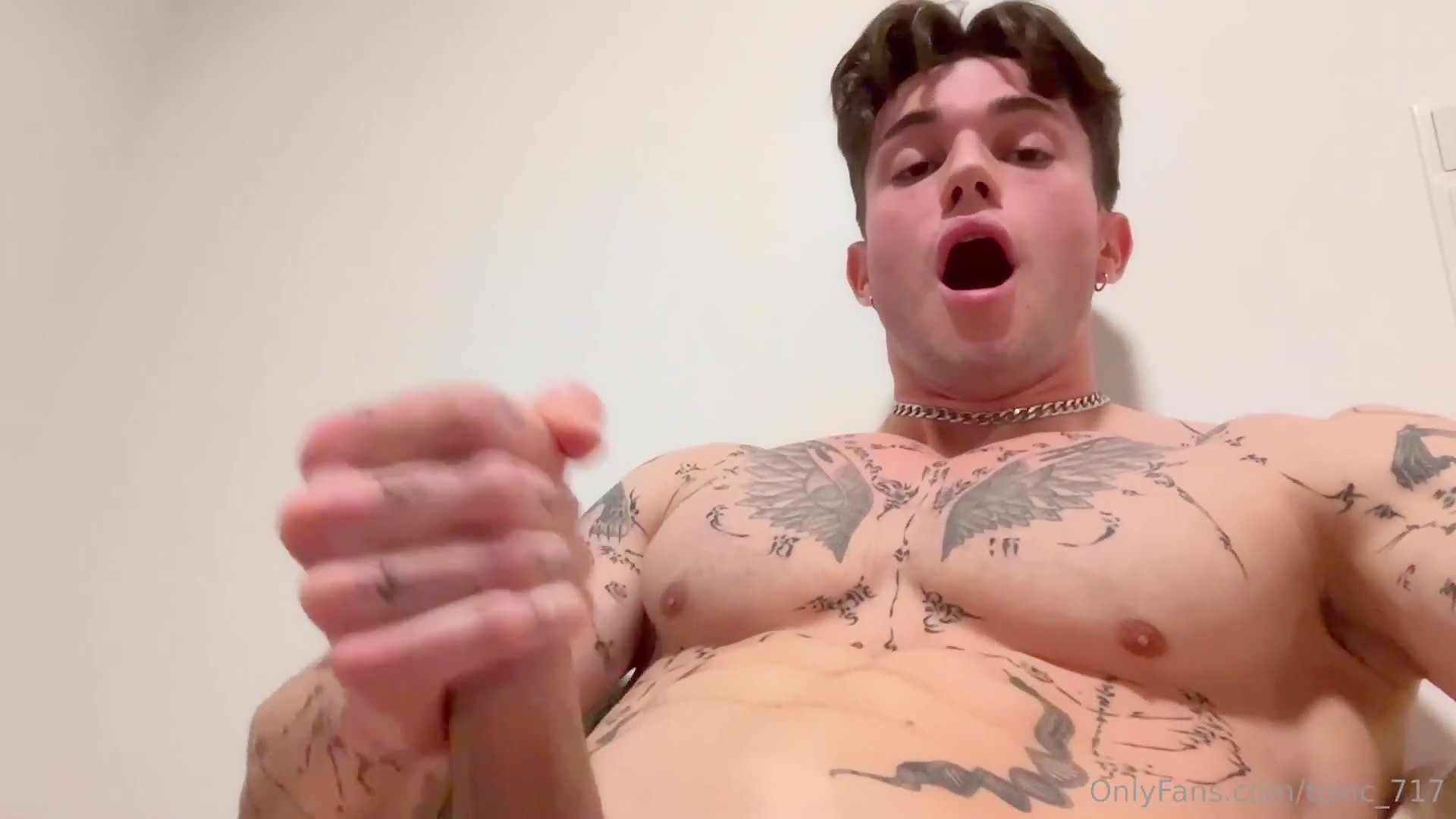 126815725329128220665674352690498