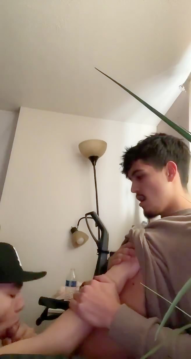 Thumb 4
