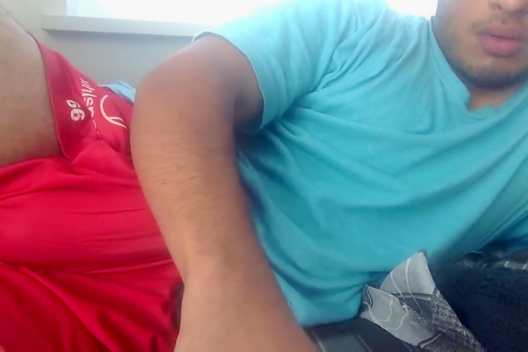 pinga squirts sideways