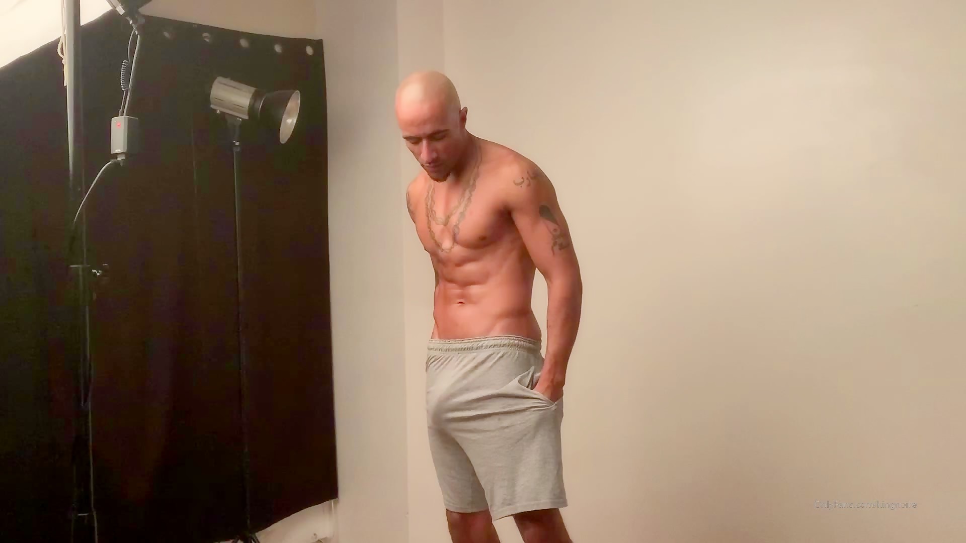 King noire saif: Getting naked at shoots is definitely 2nd nature for me