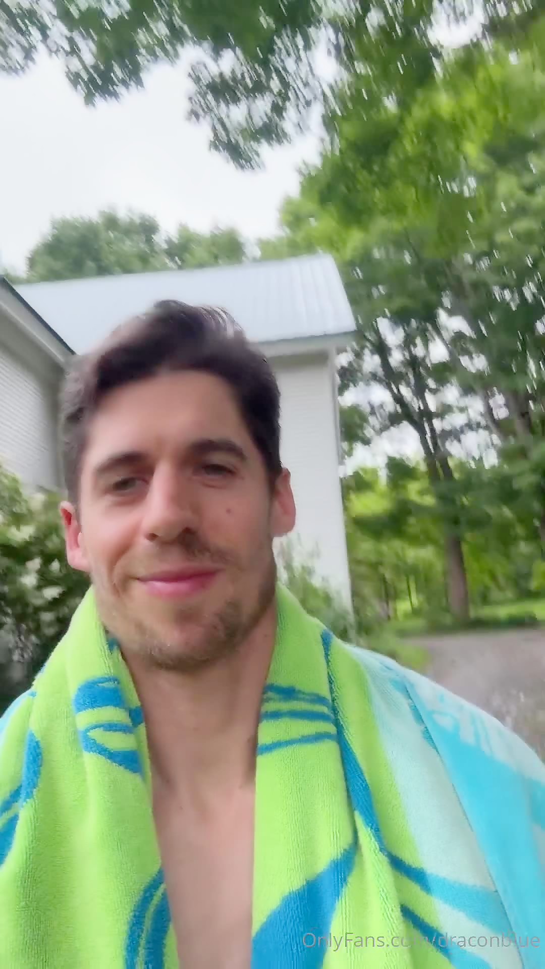 Hot Farmer - Swimming in the rain