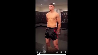 Perfection... ANYBODY KNOW THIS GUYS NAME?