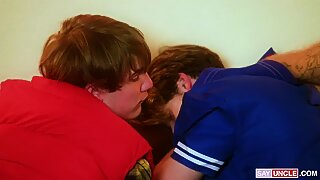 Thumb 4
