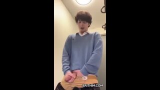 Another vid of the cute and smiling young man I posted earlier