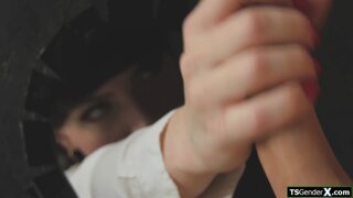 Thumb 4